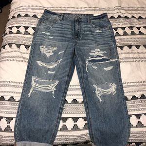 American Eagle High Waist Boyfriend Ripped Jean